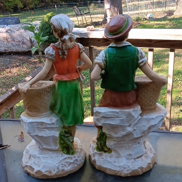 Vintage 1975 Universal Statuary boy girl statues 14" - Picture 3 of 6